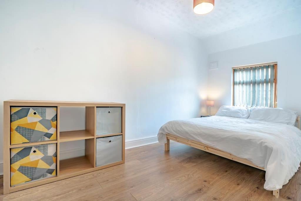 Modern 3 Bedroom House Close To Ferry And City Centre Belfast Buitenkant foto